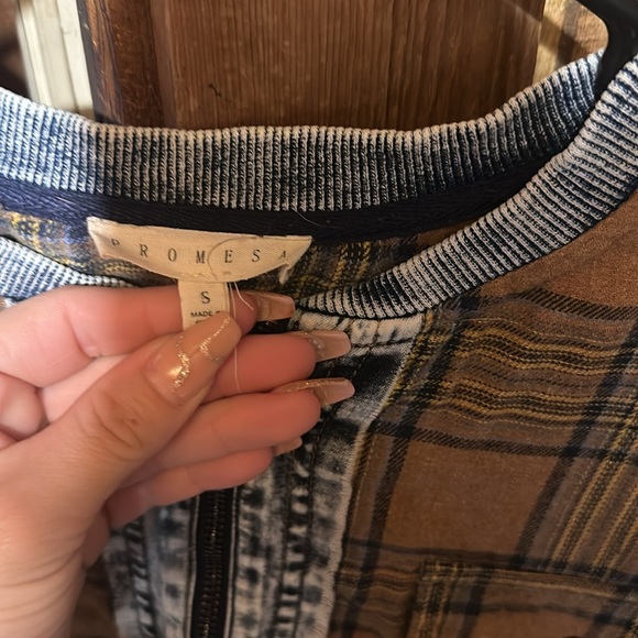 Women’s blouse - Picture 3 of 4